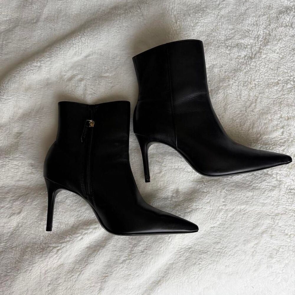 Schutz Women's Black Boots - Picture 4 of 8